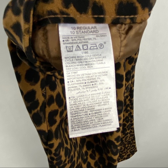 Old Navy Harper High Rise Leopard Print Pants - Picture 5 of 5